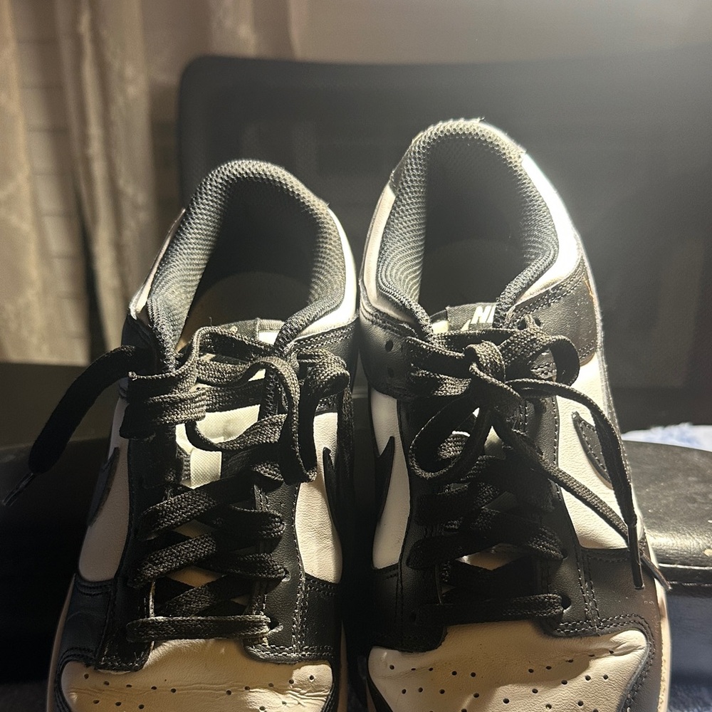 Nike Black and White Women's Sneakers